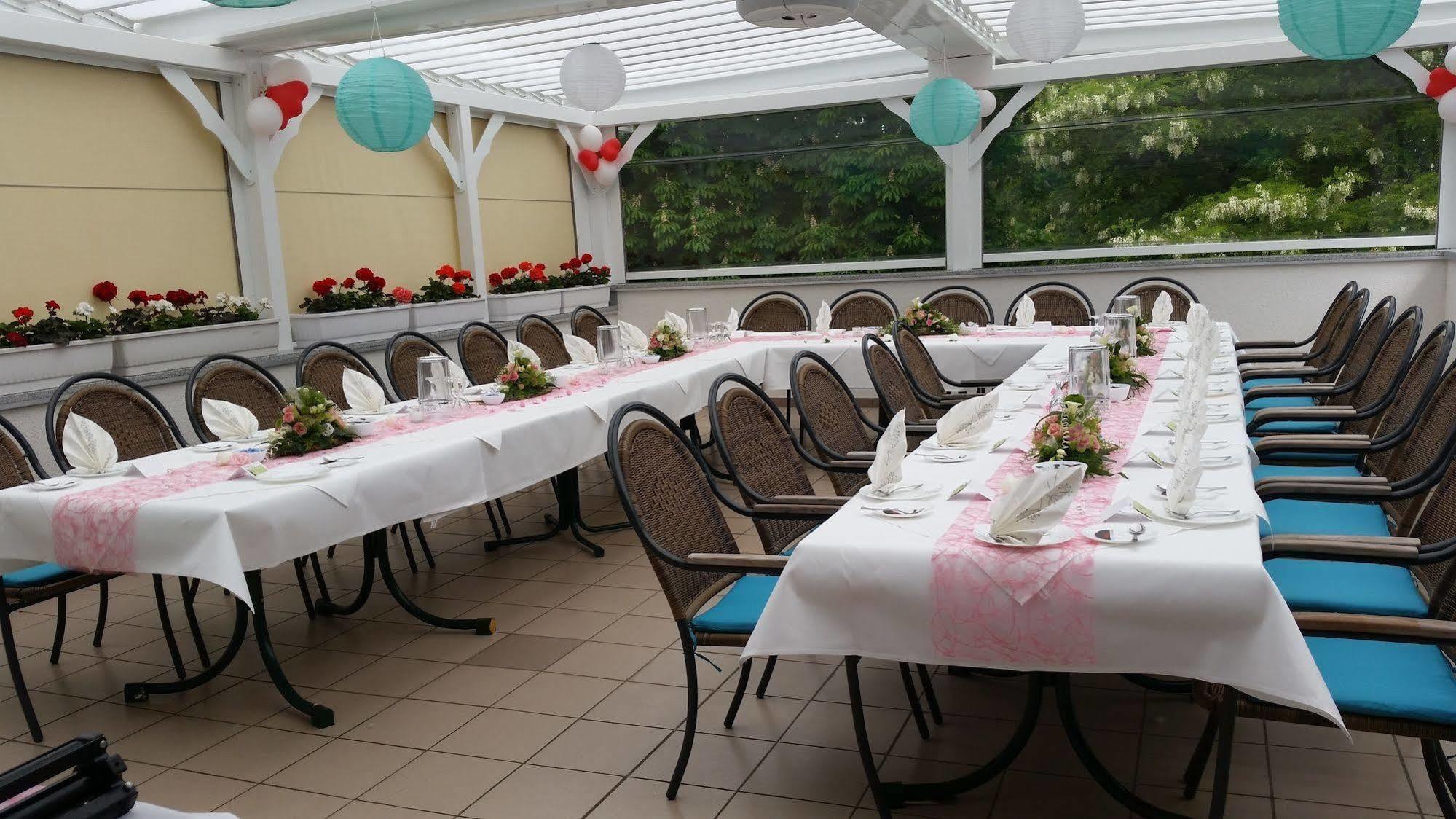 Hotel & Restaurant Park Cafe Isa Ερφούρτη Εξωτερικό φωτογραφία
