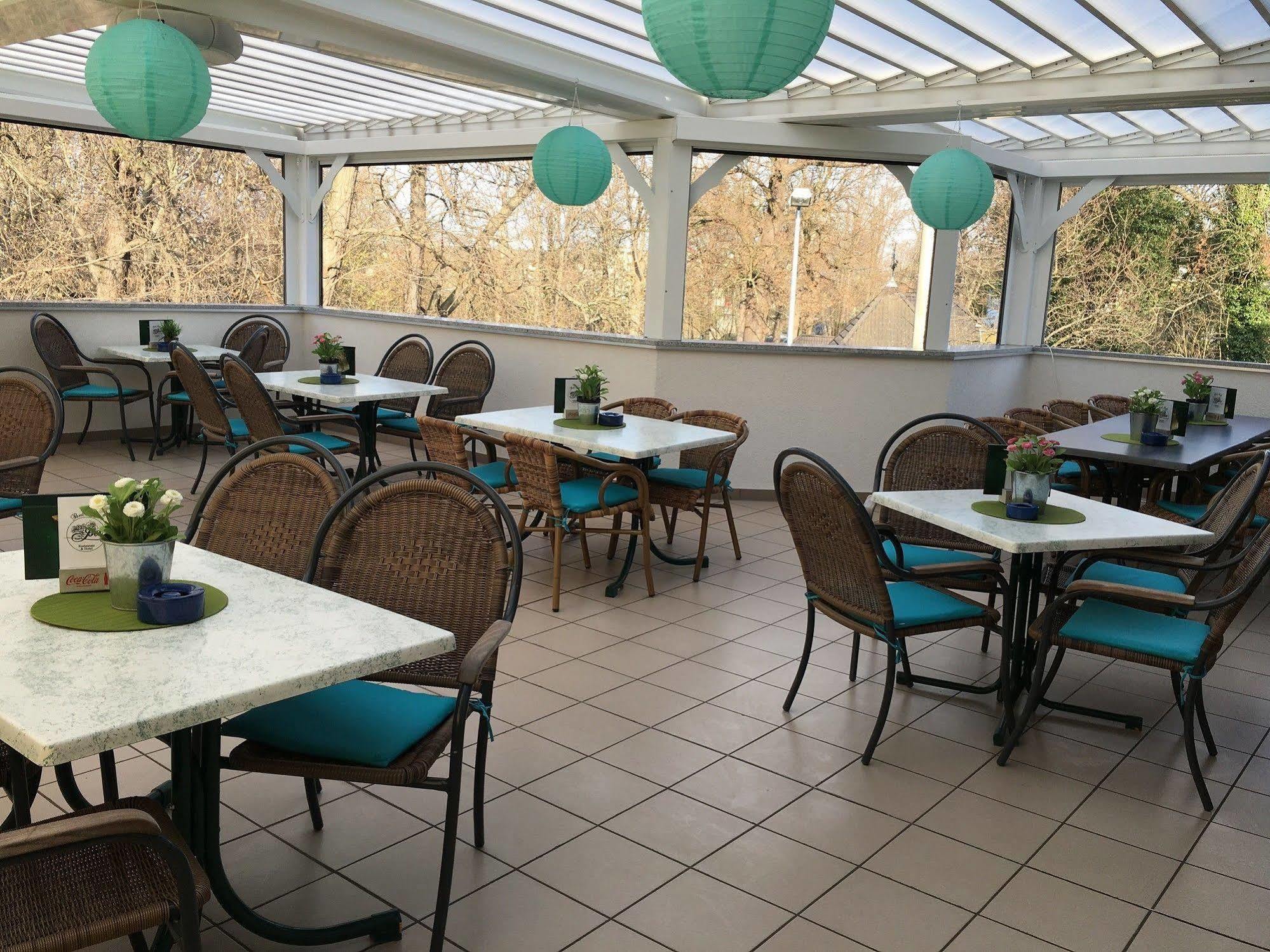 Hotel & Restaurant Park Cafe Isa Ερφούρτη Εξωτερικό φωτογραφία